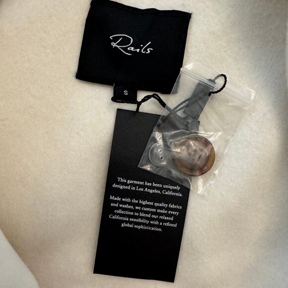 Rails Easton Jacket White - Picture 10 of 11